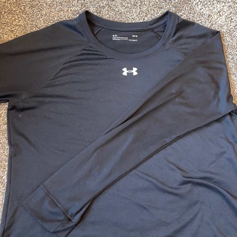 Women’s athletic long sleeve
